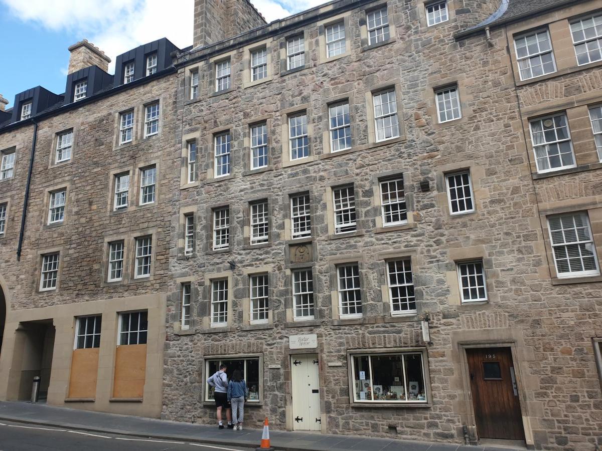 Canongate - Spacious And Historic 2 Bed Flat On Royal Mile Apartment Edinburgh Exterior foto