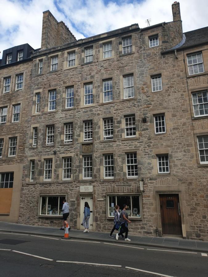 Canongate - Spacious And Historic 2 Bed Flat On Royal Mile Apartment Edinburgh Exterior foto